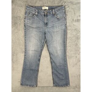 Levi Strauss Jeans Womens 14 M Blue Denim Mid Rise Bootcut Medium Wash Stretch